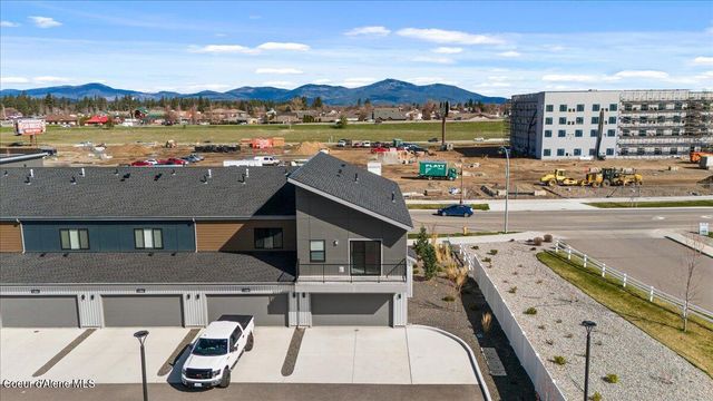 1090 E 4th AVE, Post Falls, ID 83854