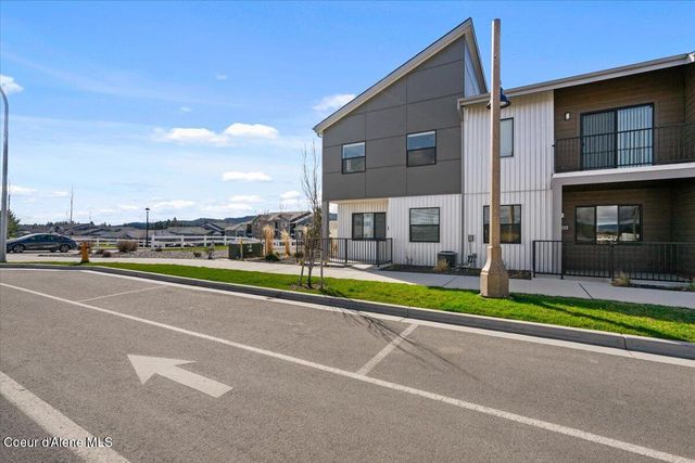 1090 E 4th AVE, Post Falls, ID 83854