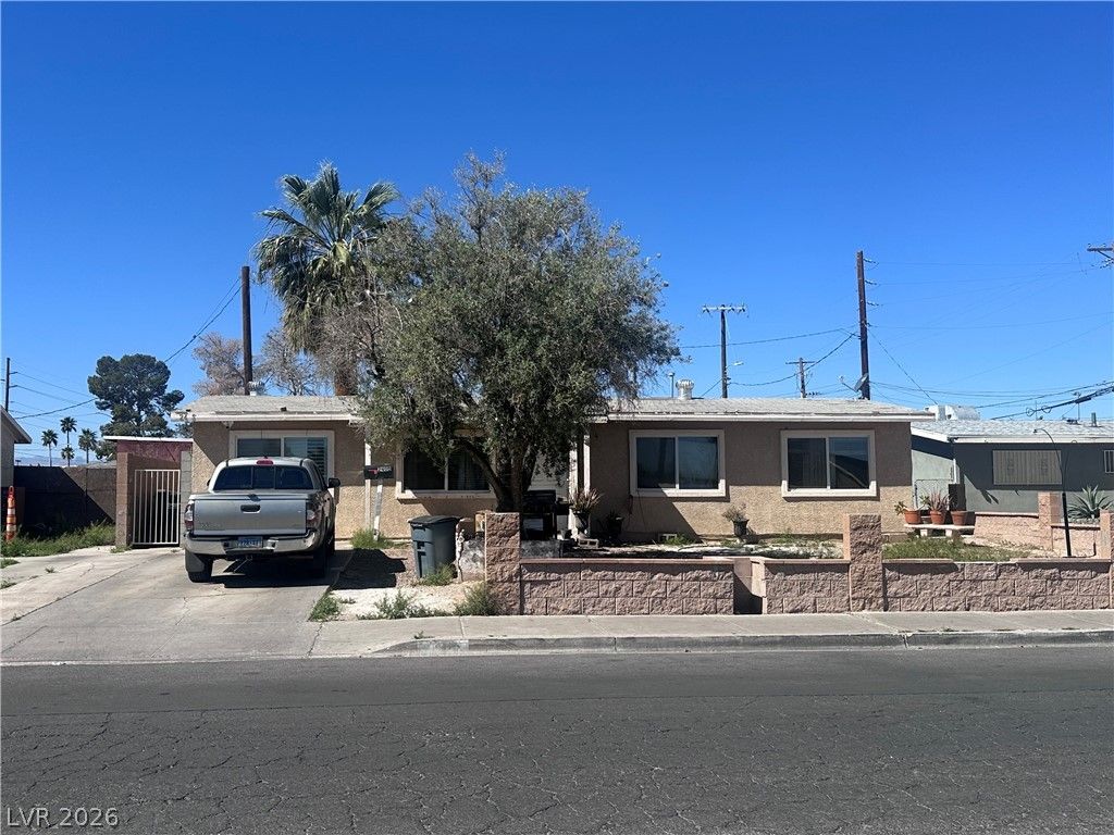 2405 North Bruce Street, North Las Vegas, NV 89030