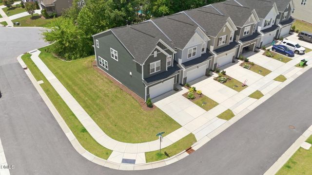 1866 Porch Swing Way, Apex, NC 27502