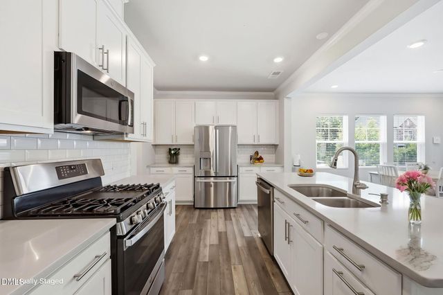 1866 Porch Swing Way, Apex, NC 27502