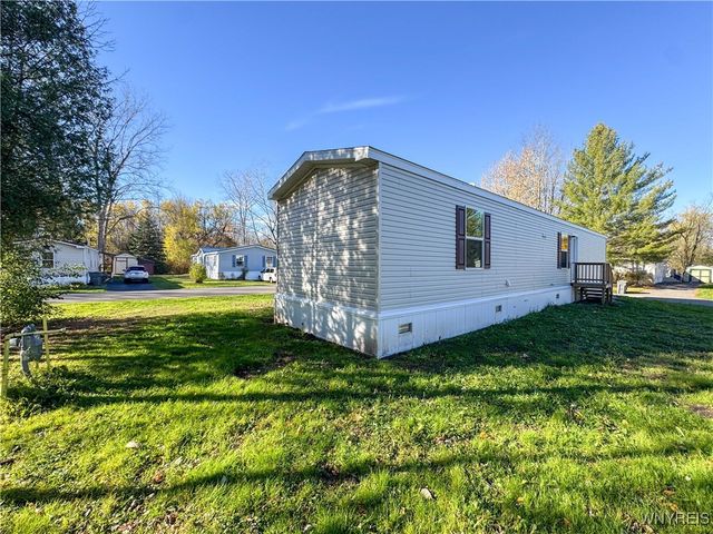 70 Rome Lane, Ontario, NY 14519