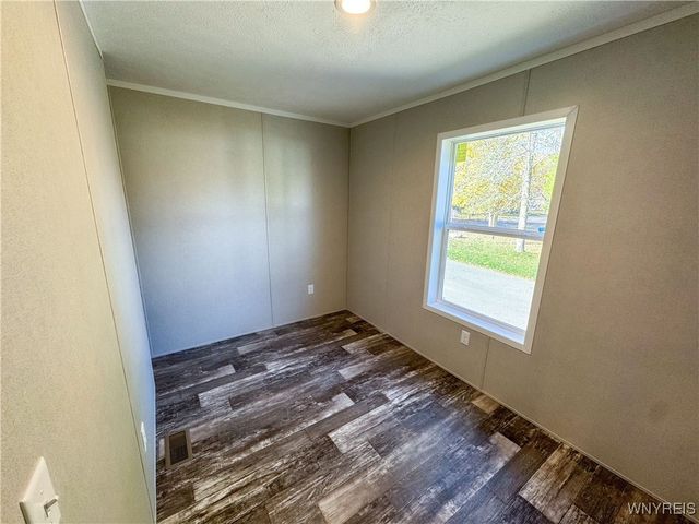 70 Rome Lane, Ontario, NY 14519