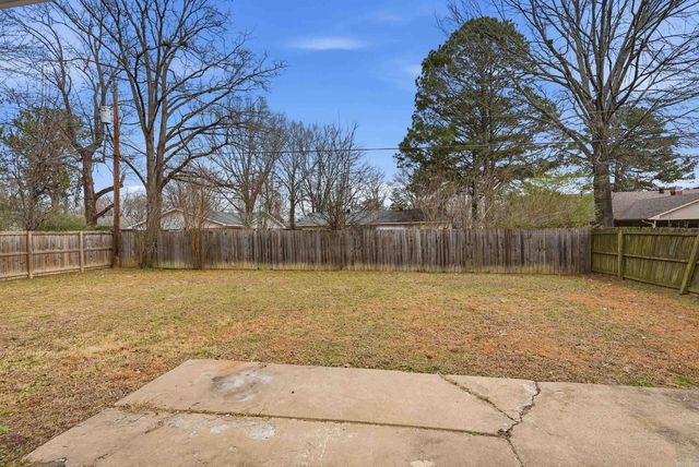 8 Susan Lane, Conway, AR 72032