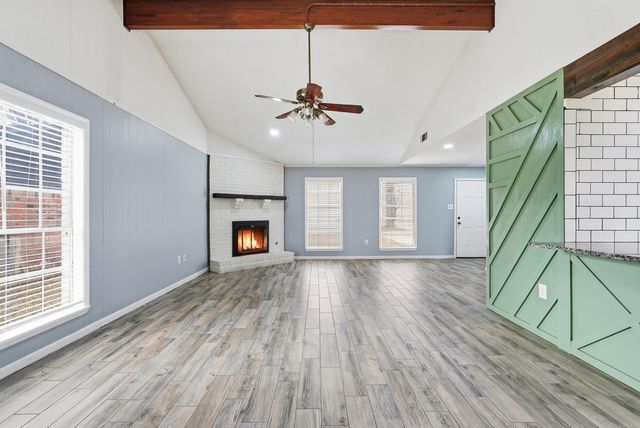 8 Susan Lane, Conway, AR 72032