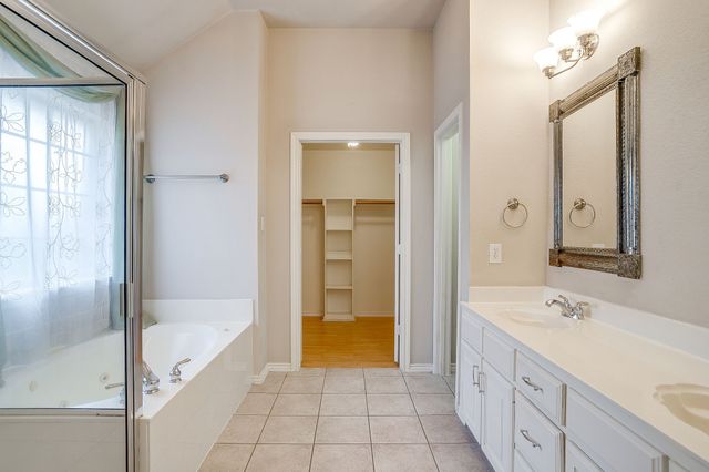 1100 Andromeda Way, Arlington, TX 76013