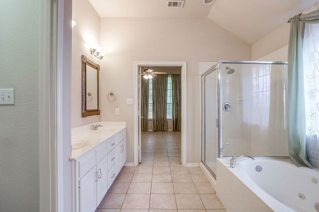 1100 Andromeda Way, Arlington, TX 76013