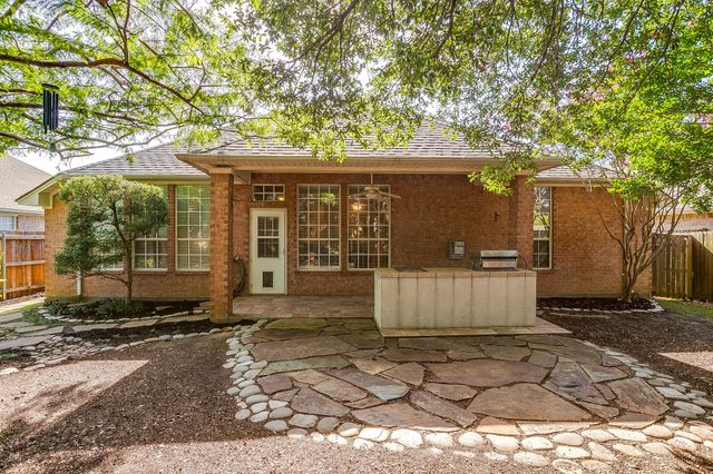 1100 Andromeda Way, Arlington, TX 76013