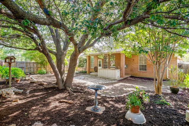 1100 Andromeda Way, Arlington, TX 76013