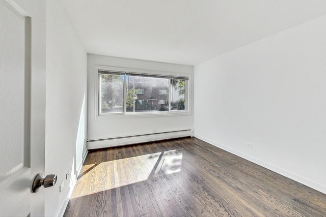 6002 N Winthrop Avenue 201, Chicago, IL 60660