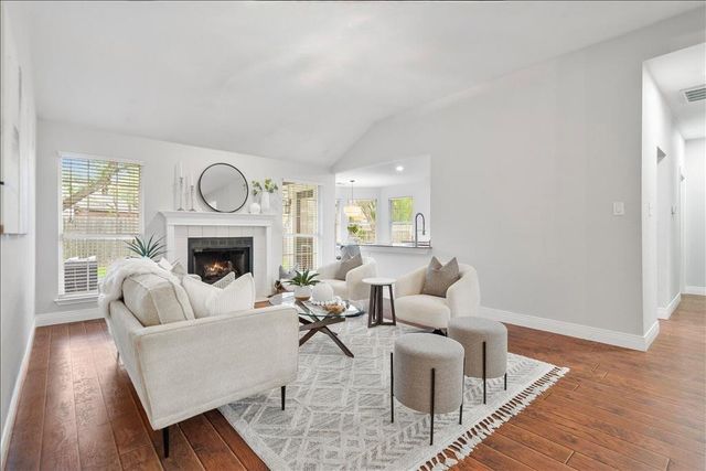 6868 Auckland DR, Austin, TX 78749