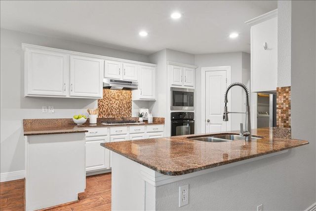 6868 Auckland DR, Austin, TX 78749