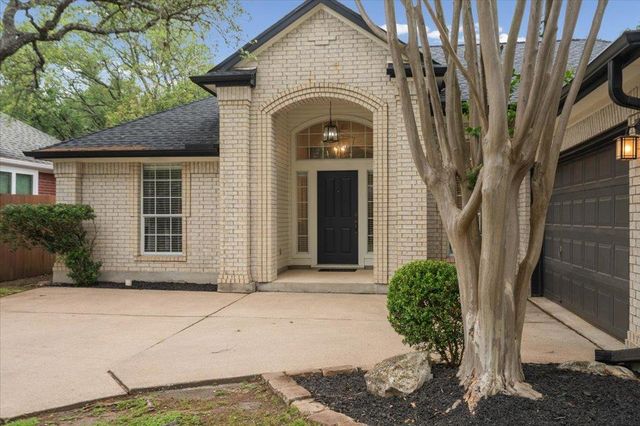 6868 Auckland DR, Austin, TX 78749