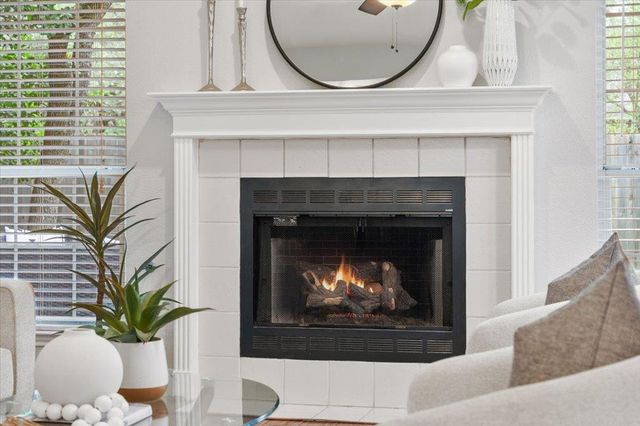 6868 Auckland DR, Austin, TX 78749