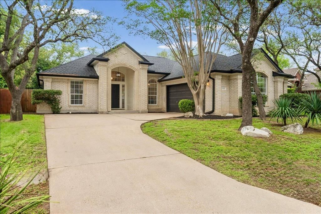 6868 Auckland DR, Austin, TX 78749