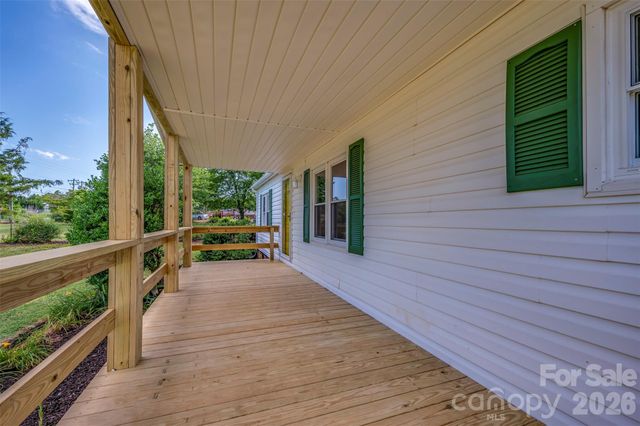 299 Ellenboro Henrietta Road, Ellenboro, NC 28040