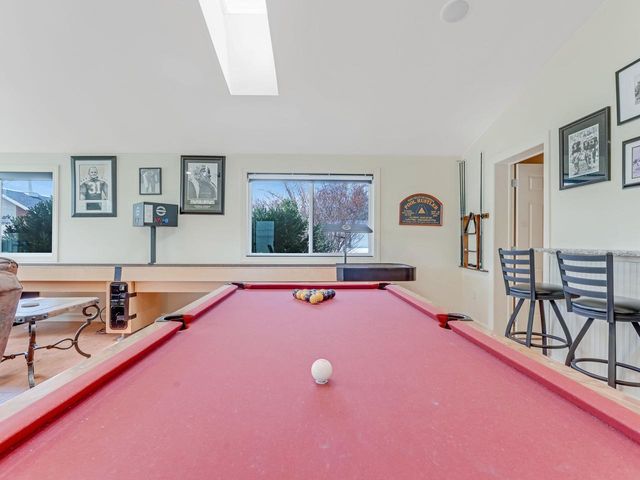1735 S Oneida STREET, Green Bay, WI 54304