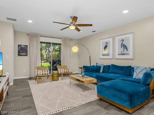 14867 Edgewater CIR, Naples, FL 34114