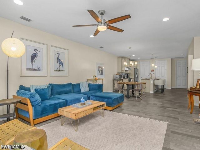 14867 Edgewater CIR, Naples, FL 34114