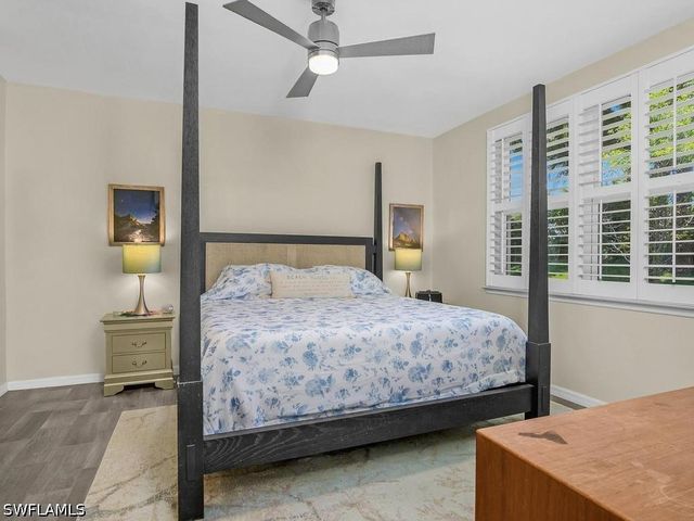 14867 Edgewater CIR, Naples, FL 34114