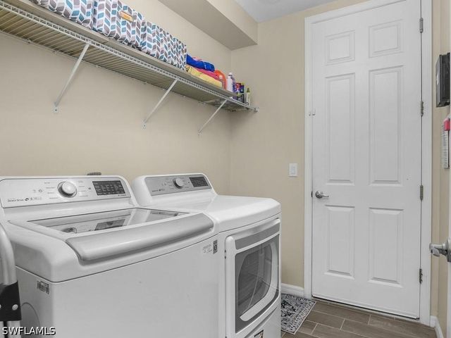 14867 Edgewater CIR, Naples, FL 34114