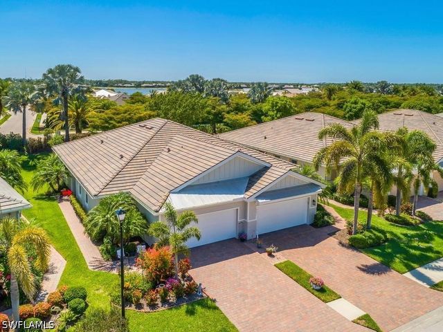 14867 Edgewater CIR, Naples, FL 34114