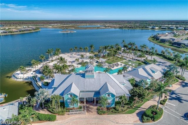 14867 Edgewater CIR, Naples, FL 34114