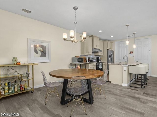 14867 Edgewater CIR, Naples, FL 34114