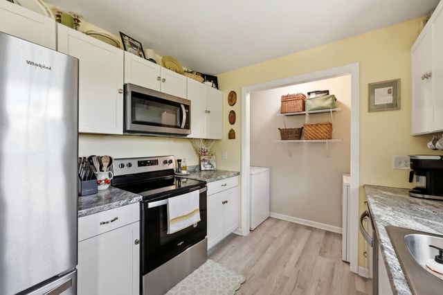 373 Village Drive, Berea, KY 40403