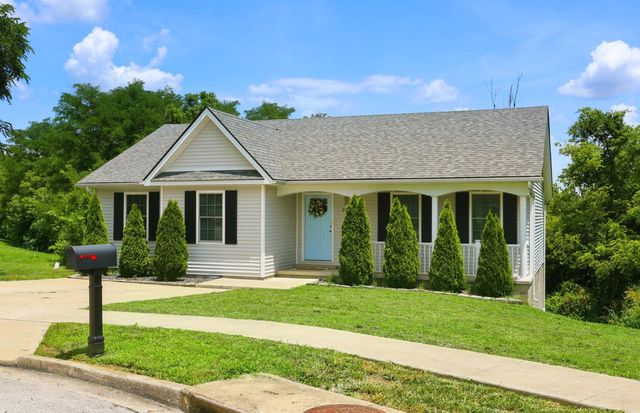 373 Village Drive, Berea, KY 40403
