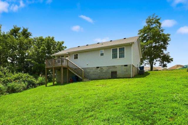 373 Village Drive, Berea, KY 40403