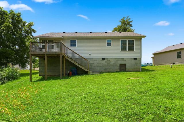 373 Village Drive, Berea, KY 40403