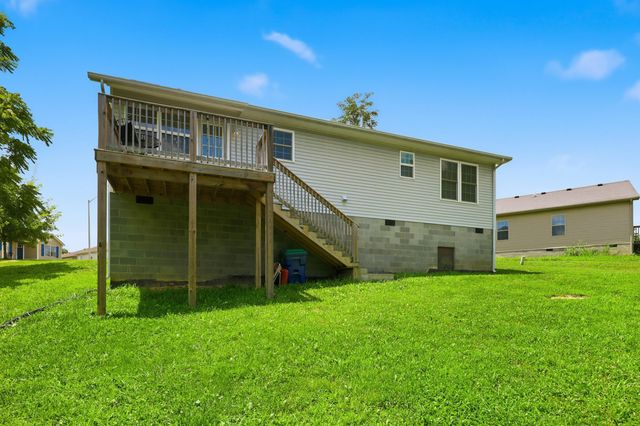373 Village Drive, Berea, KY 40403