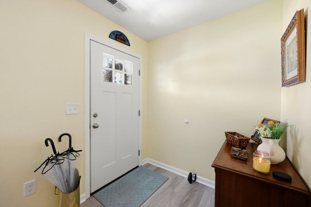373 Village Drive, Berea, KY 40403