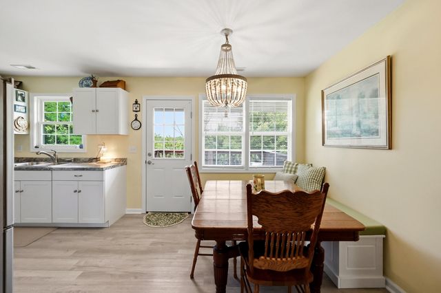 373 Village Drive, Berea, KY 40403