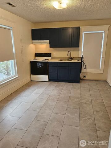 2152 S -54 J St Street, Tacoma, WA 98405
