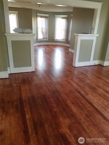 2152 S -54 J St Street, Tacoma, WA 98405