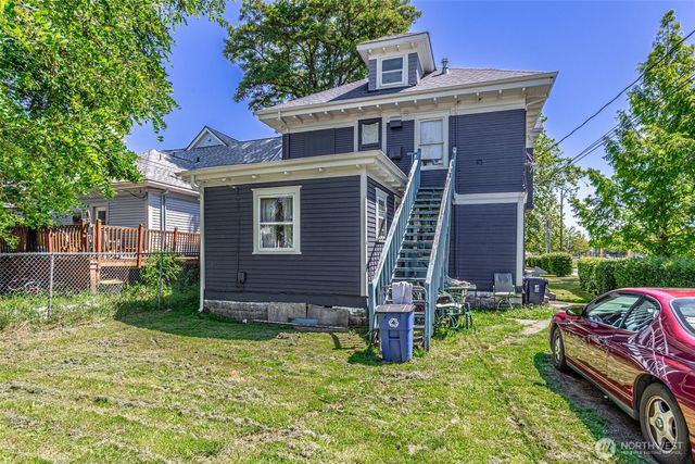 2152 S -54 J St Street, Tacoma, WA 98405