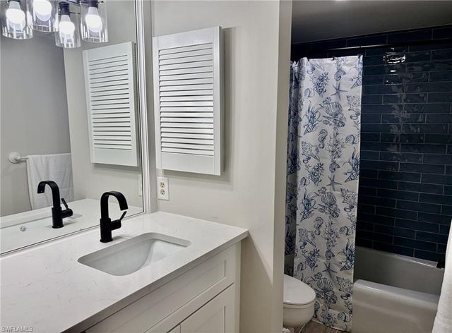 3443 Gulf Shore BLVD N 504, Naples, FL 34103