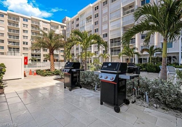 3443 Gulf Shore BLVD N 504, Naples, FL 34103