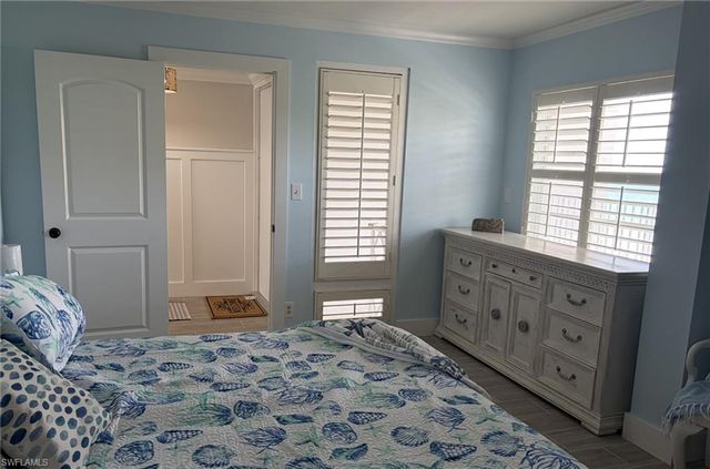 3443 Gulf Shore BLVD N 504, Naples, FL 34103