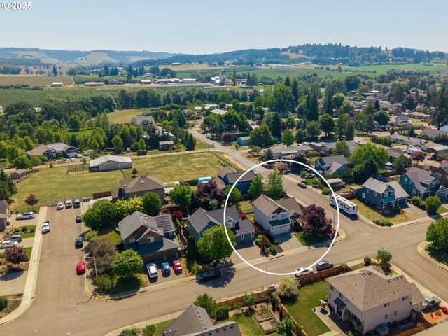 315 N ELM St, Yamhill, OR 97148