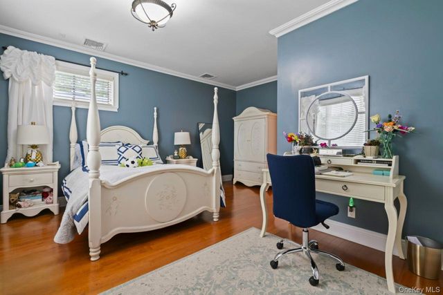 14910 7th Avenue, Whitestone, NY 11357