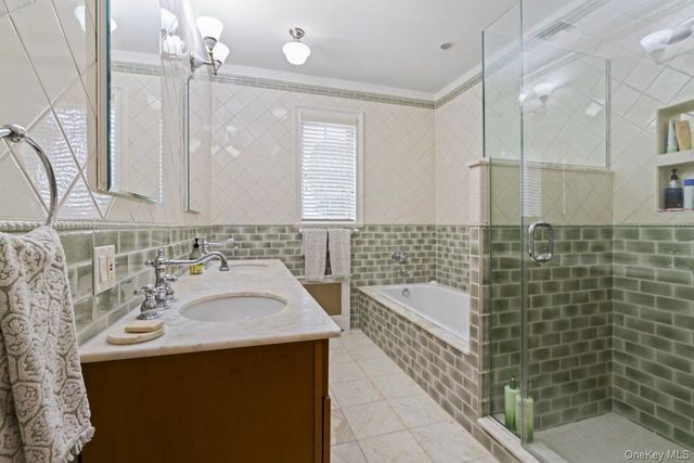 14910 7th Avenue, Whitestone, NY 11357