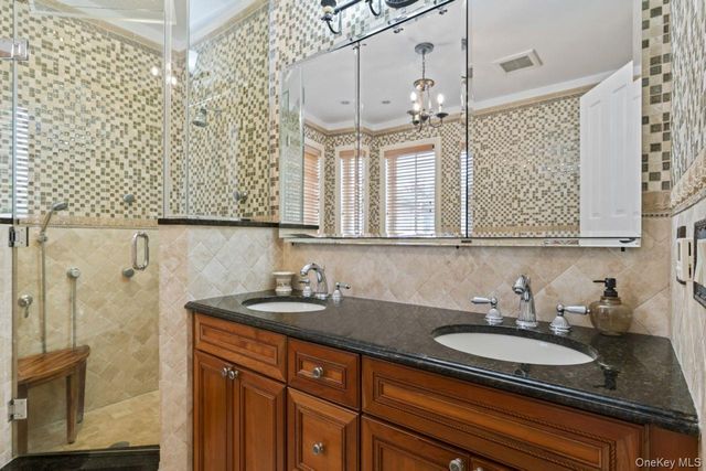 14910 7th Avenue, Whitestone, NY 11357