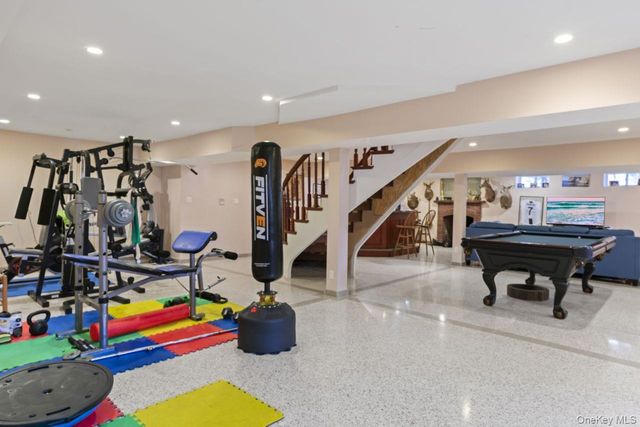 14910 7th Avenue, Whitestone, NY 11357