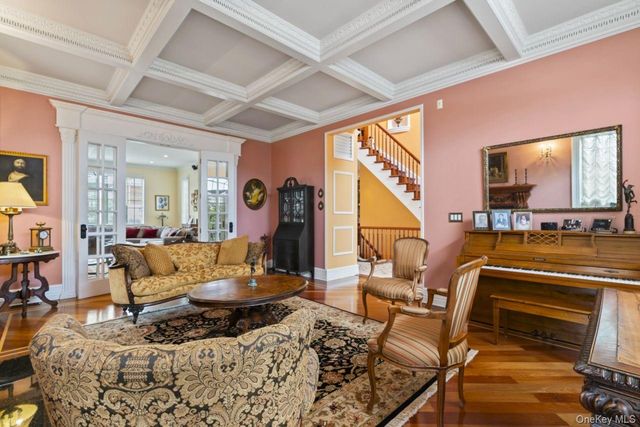 14910 7th Avenue, Whitestone, NY 11357