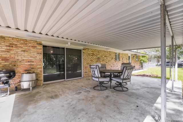 9888 W Tams Dr, Baton Rouge, LA 70815