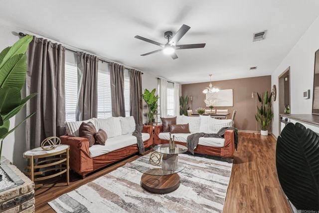 9888 W Tams Dr, Baton Rouge, LA 70815