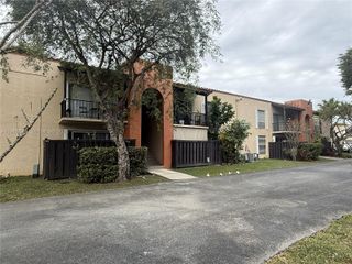 10822 N Kendall Drive S23, Miami, FL 33176